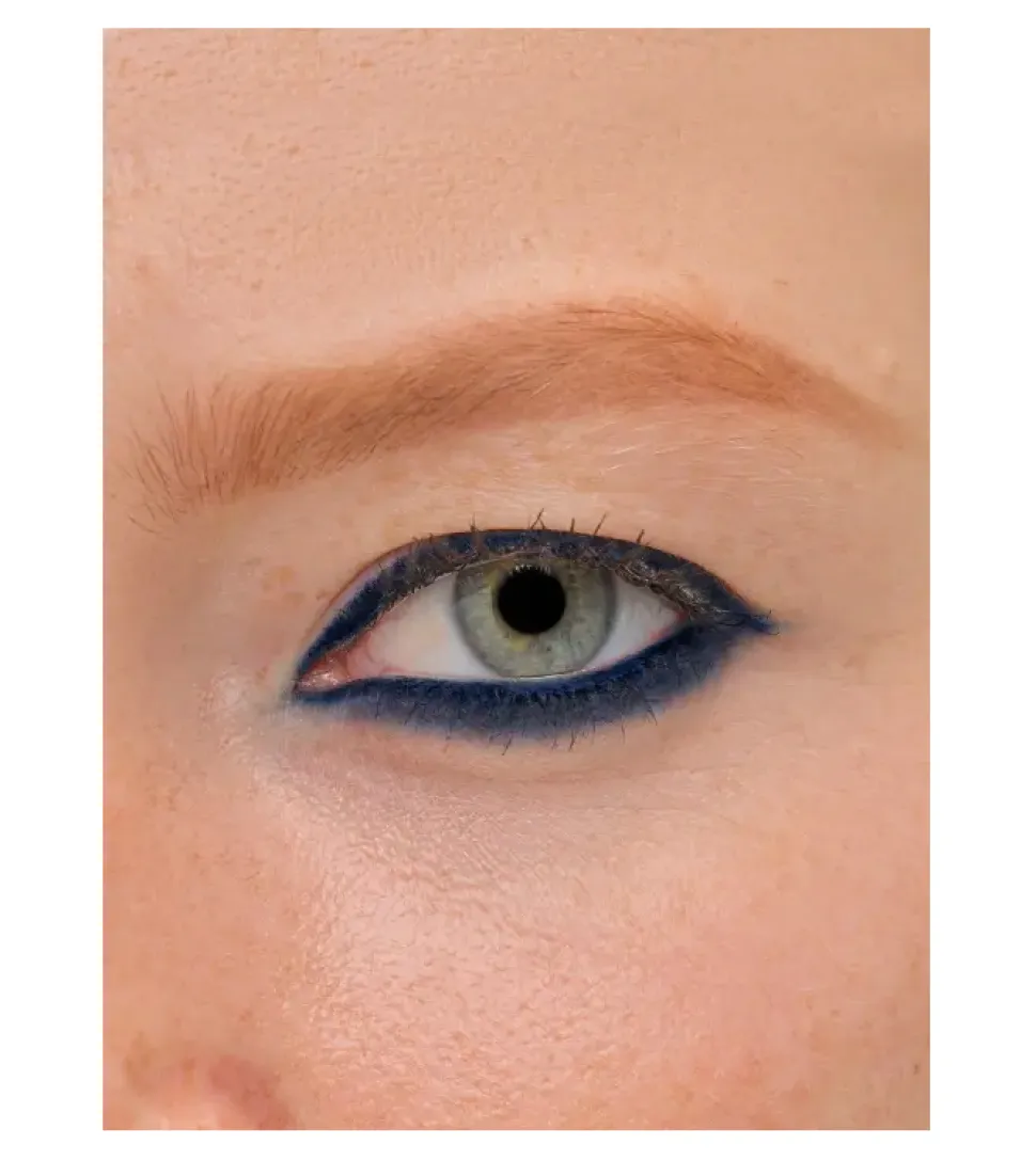 about-face - Delineador de ojos Line Artist - 4: Blue Is The New Black