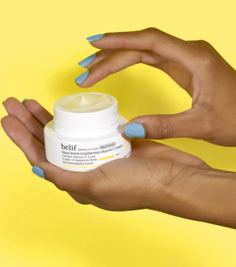 *Aqua bomb* - Crema gel hidratante iluminadora con vitamina C