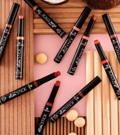 Barra de labios de larga duración acabado mate The Slim Stick - 103: Brickroad
