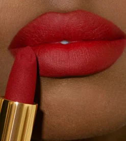Barra de labios Matte Pleasure - Signature Red