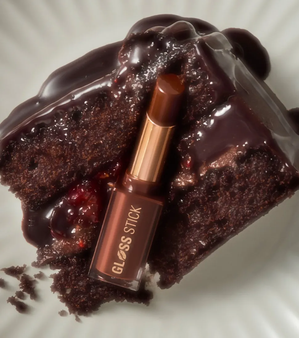 Barra de labios Pout Lip Gloss Stick - Chocolate Ganache