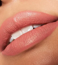 Barra de labios Scandalous Matte - 130: Slay The Day