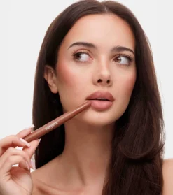 Barra y perfilador de labios - Bare Blush