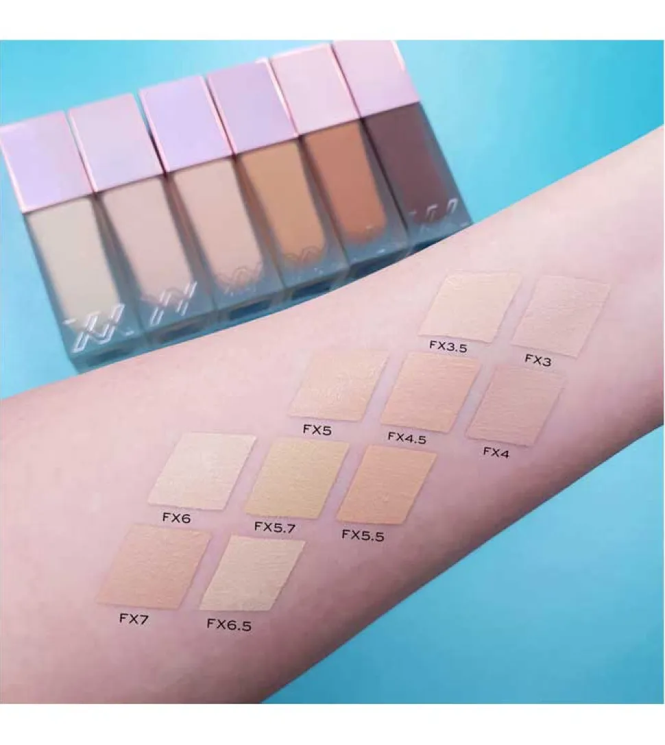 Base de maquillaje Glow Skin Fauxxdation - FX13.2