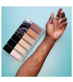 Base de maquillaje Liquid Skin Fauxxdation - FX14.7