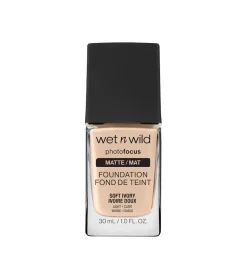 Base de maquillaje Photo Focus Matte - E362C: Soft Ivory