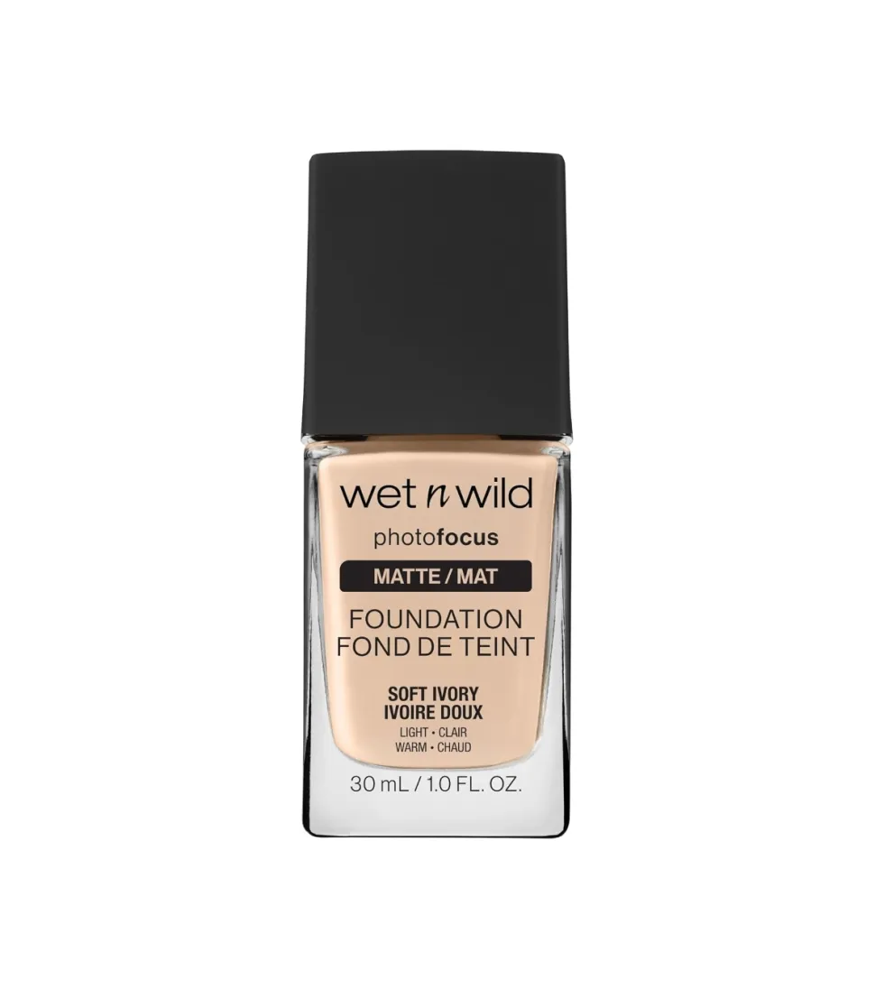 Base de maquillaje Photo Focus Matte - E362C: Soft Ivory