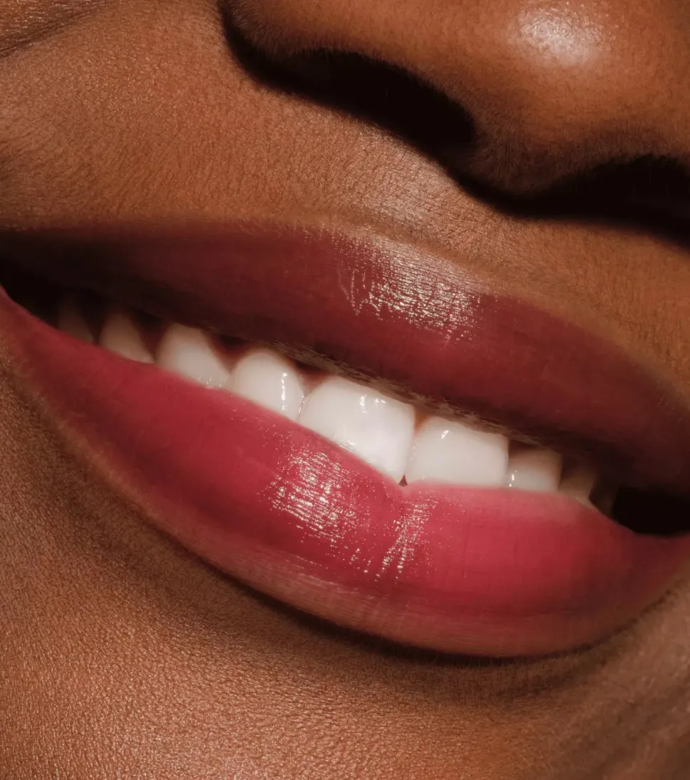 Bálsamo labial Dark Ruby Glow