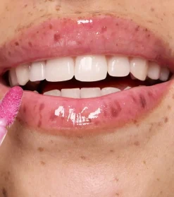Brillo de labios voluminizador Extreme Shine - 13: Glazed Berry