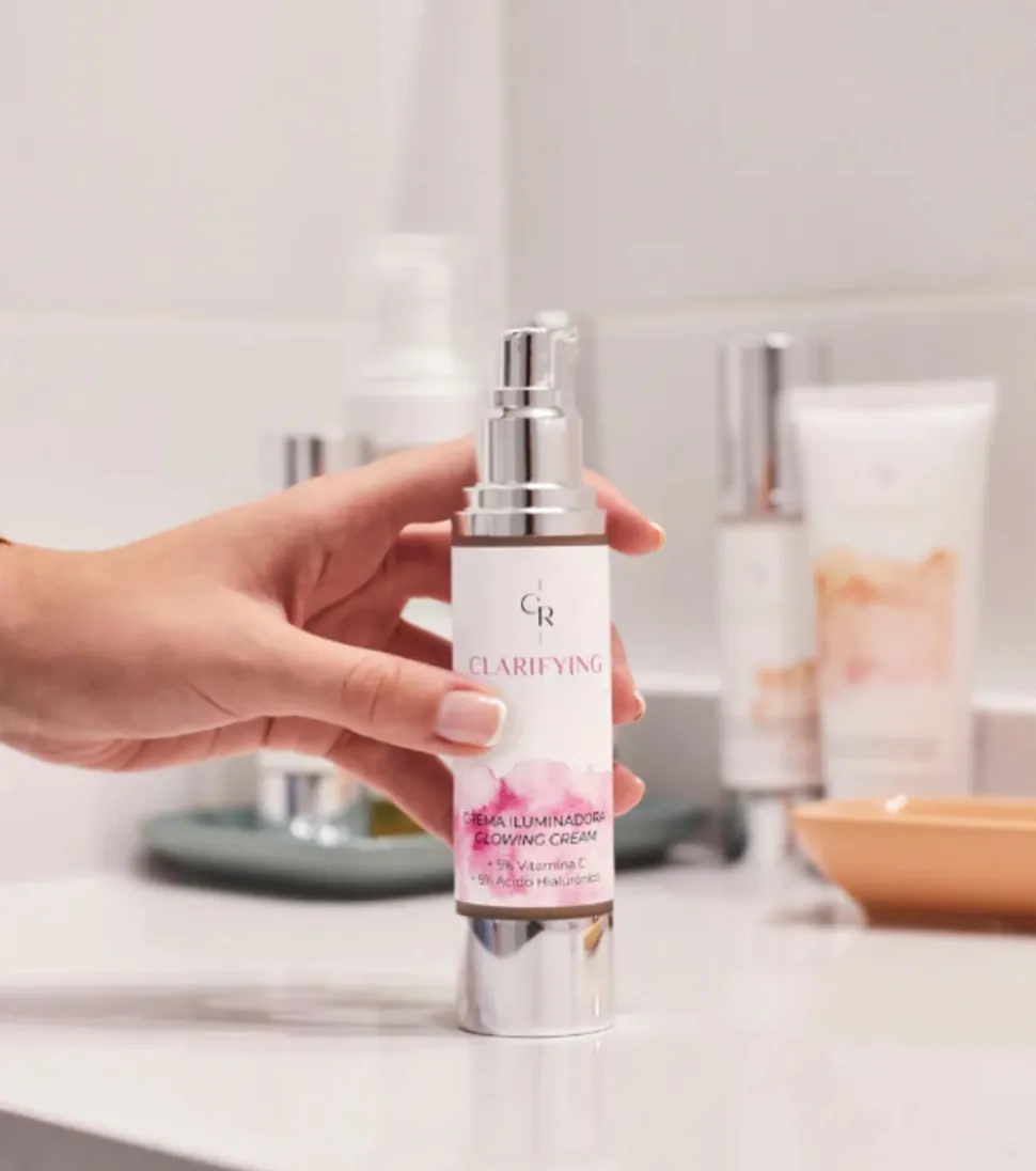 *Clarifying* - Crema facial iluminadora