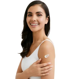 Crema de protección solar corporal Sensitive Protect SPF50 Oil Control - Toque seco