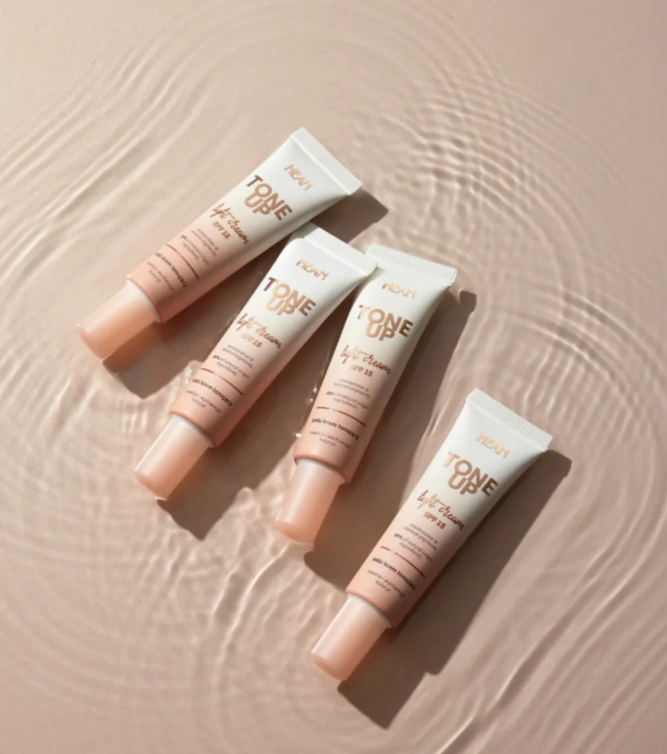 Crema facial tonificante con color Tone Up SPF15 - T01: Light