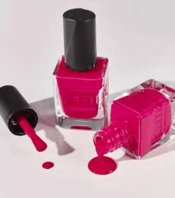 Esmalte de uñas Gel Affair - 018: Berry Styles