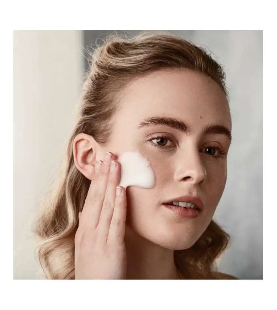 Espuma limpiadora con AHA/BHA Clarifying Foam - Pieles con imperfecciones