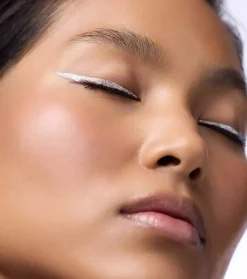 Eyeliner Space Glam Liquid Effect - 010: Moonstone Metallic