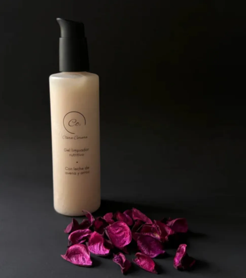 Gel limpiador facial nutritivo