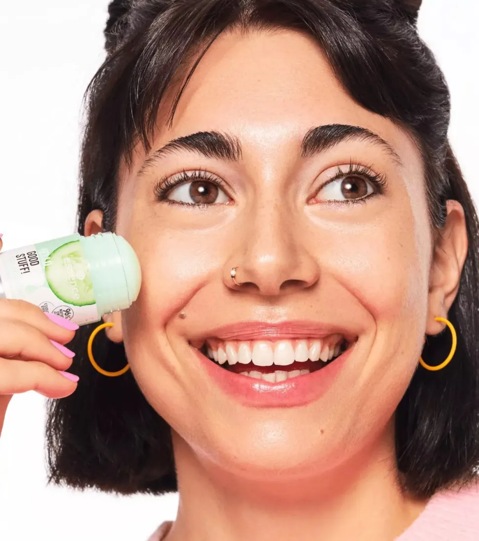 *Hello, Good Stuff!* - Stick facial refrescante e hidratante