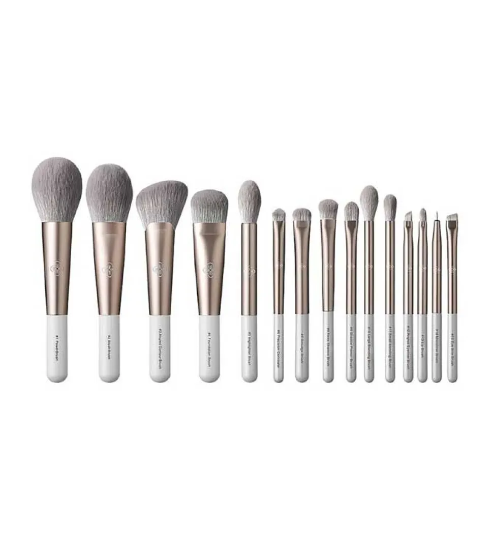 *Intoxicated Series* - Set 15 brochas de maquillaje Gentle Wind