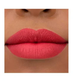 Labial líquido 8h Matte - 07: Classic Red