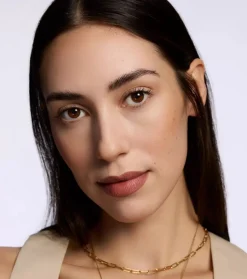 Lápiz de labios Creamy Nudes - 010: Mocha Me Happy