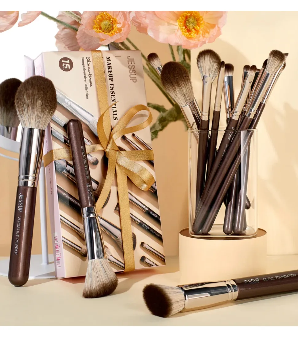 *Makeup Essentials in a Box* - Set de 15 brochas - Shimmer Brown