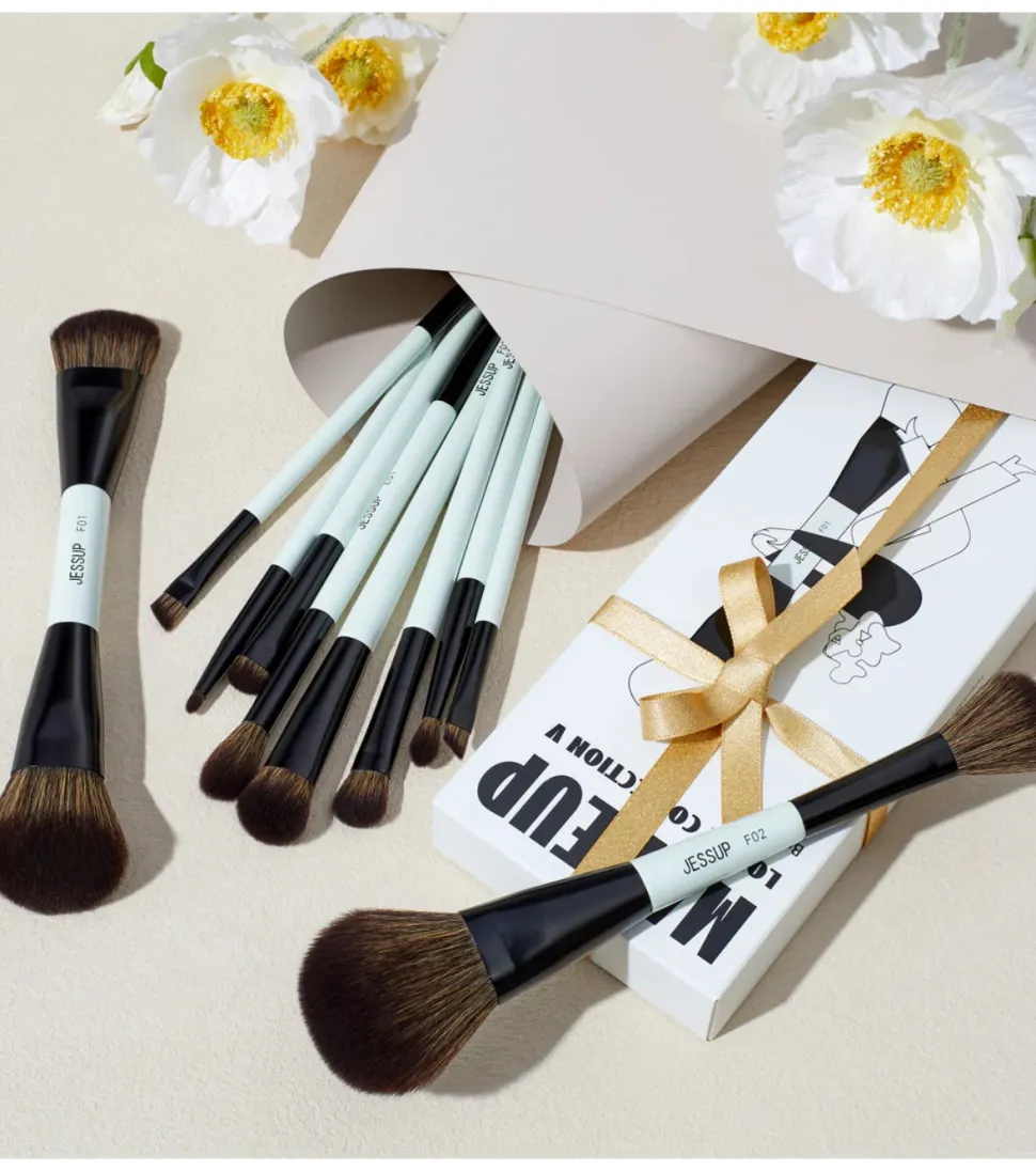 *Makeup Lover Collection V* - Set de 10 brochas - Bright Cyan