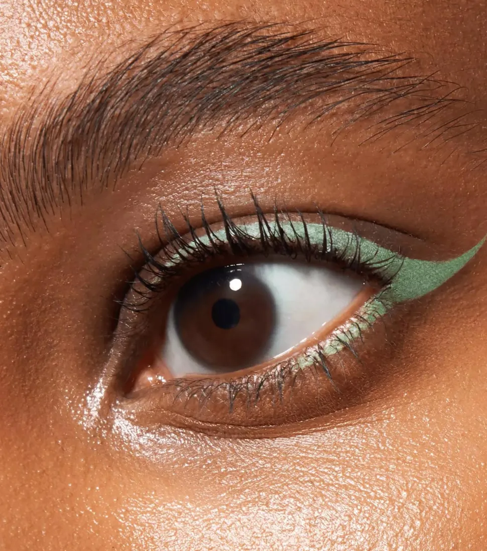 Perfilador de ojos Waterproof Kohl Kajal - 140: Frosty Mint