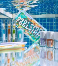 *Poolside Of Life* - Aceite labial bifásico - C01: Under Palm Trees