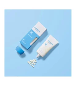 Protector solar facial hidratante SPF50+ Ultra UV Shield Sun Essence
