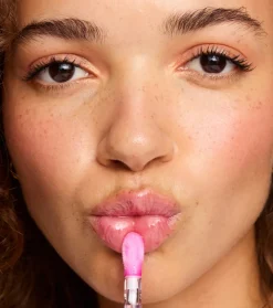 Revolution - Aceite labial Pout Lip - Raspberry Pink