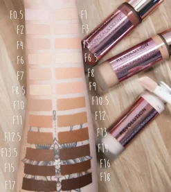 Revolution - Base de maquillaje Conceal & Define - F17