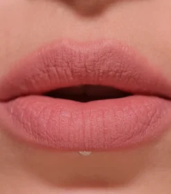 Revolution - Labial líquido mate Air Blur - Chauffeur