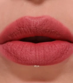 Revolution - Labial líquido mate Air Blur - Peachy