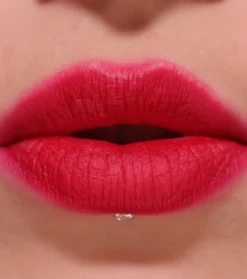 Revolution - Labial líquido mate Air Blur - Fiery