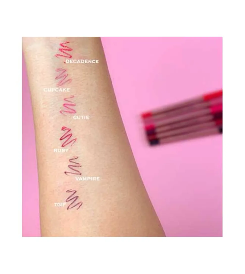 Revolution - Perfilador de labios Satin Kiss - Cupcake