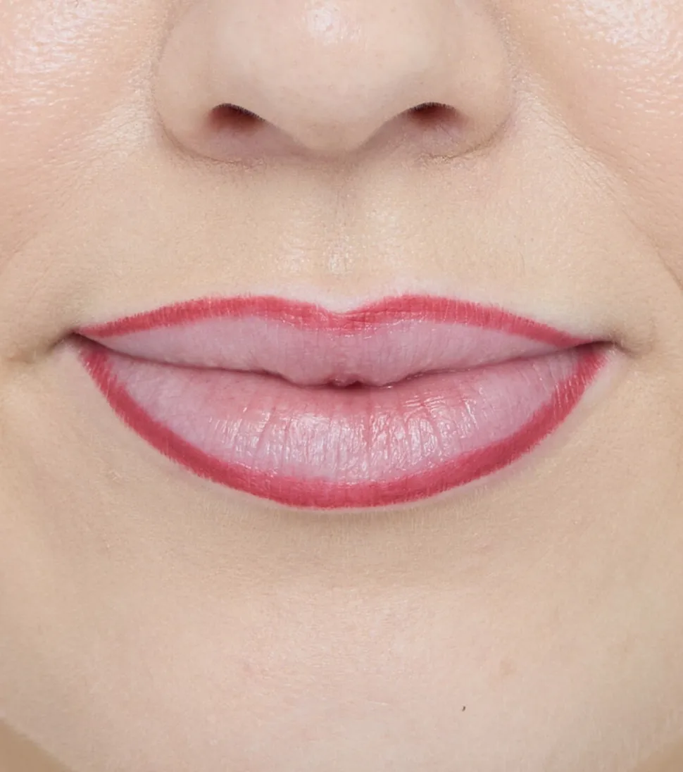 Revolution - Perfilador de labios Pout Liner - Burnt Cherry Red