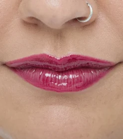 Revolution - Perfilador de labios Pout Liner - Jelly Berry Mauve