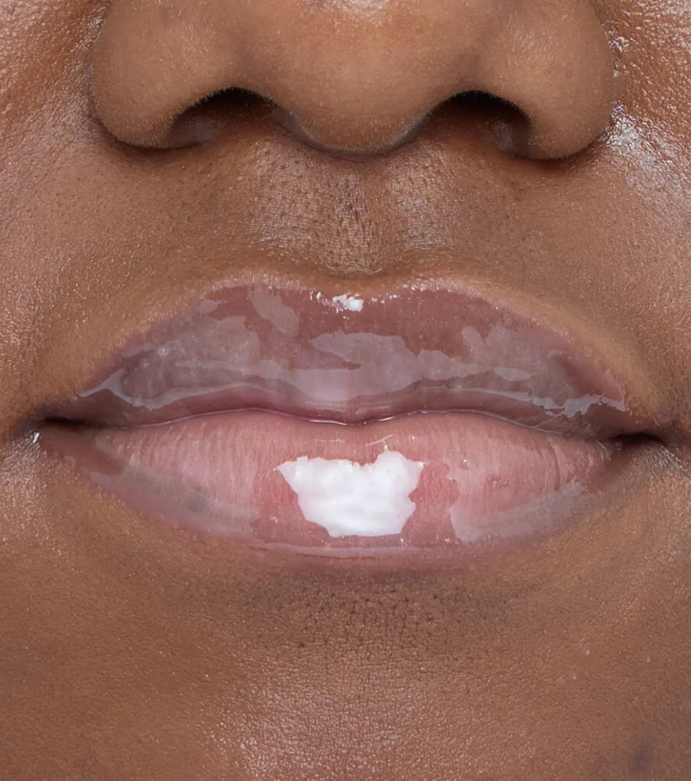 Revolution - Perfilador de labios Pout Liner - Glaze Clear