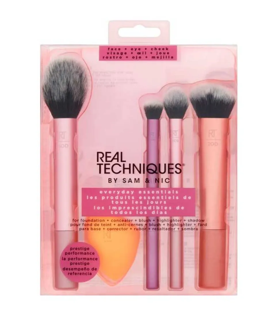 Set de brochas + esponja Everyday Essentials