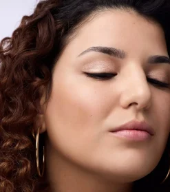 Sombra de ojos en crema Metallic Spark - 010: Champagne Chic