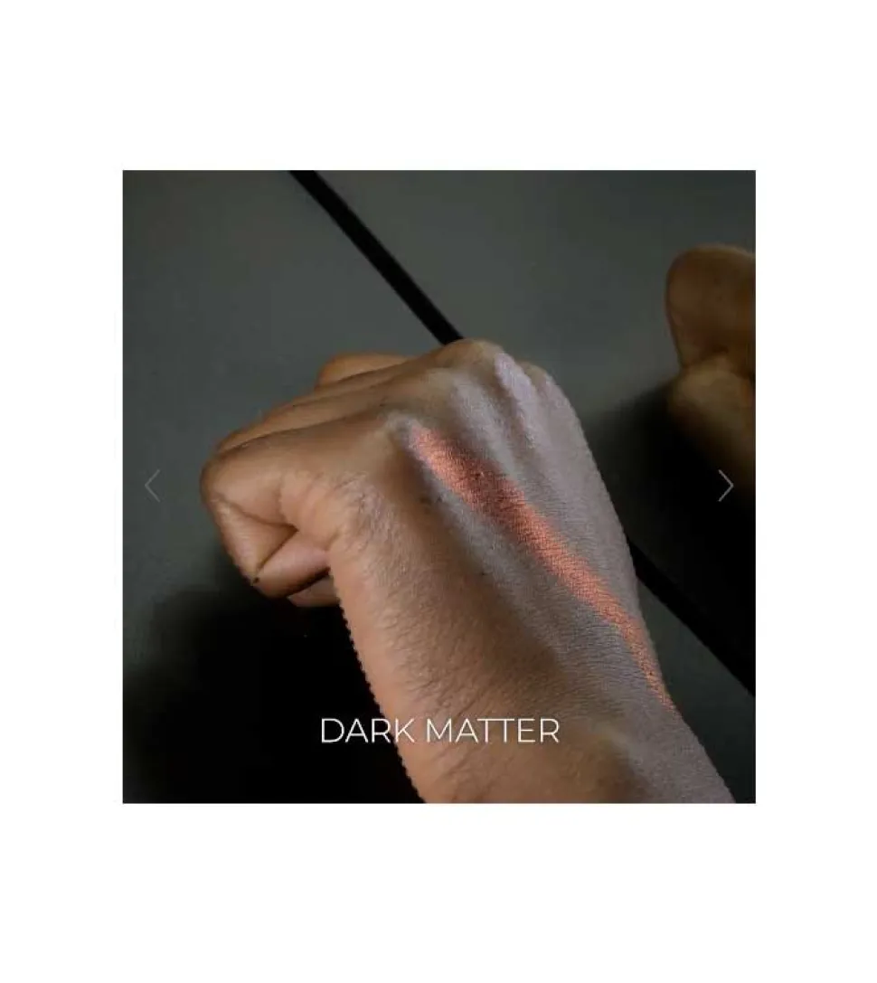 Sombra de ojos multicromo en godet Magnetic™ - Dark Matter
