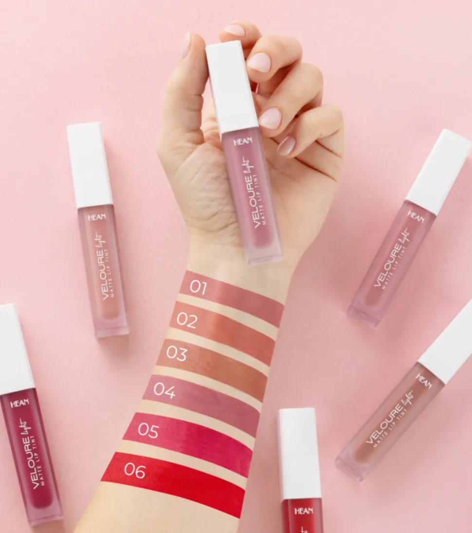 Tinte labial mate Veloure Light - 02: Peachy Nude