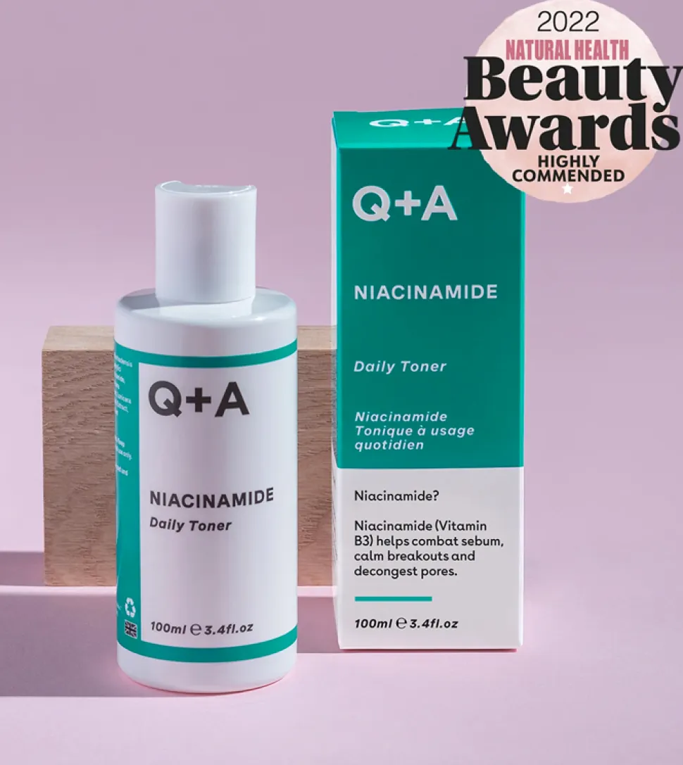 Tónico facial con niacinamida