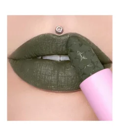 *Velvet Trap* - Barra de Labios - So Jaded