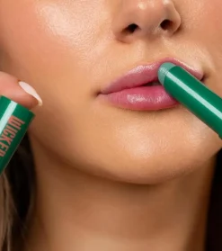 *Wicked* - Bálsamo labial - Elphaba Thropp